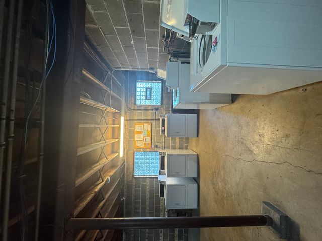 7019 N Ridge Boulevard 3A, Chicago, IL 60645