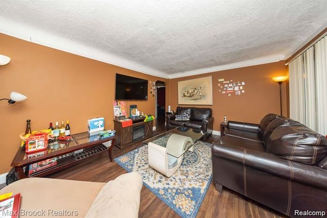 19344 Dwyer Street, Detroit, MI 48234