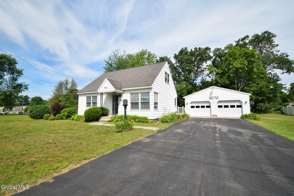 7 William Street, South Glens Falls, NY 12803