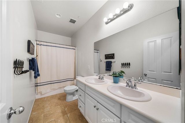 26771 Round Up Street, Winchester, CA 92596