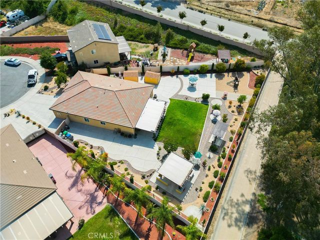 26771 Round Up Street, Winchester, CA 92596