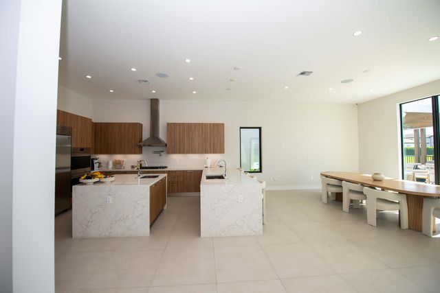 5746 Ashwood Circle W, Hollywood, FL 33312