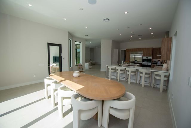 5746 Ashwood Circle W, Hollywood, FL 33312