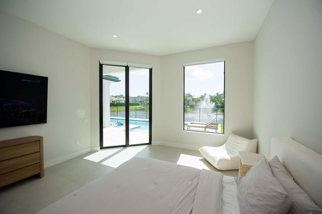5746 Ashwood Circle W, Hollywood, FL 33312
