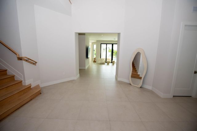 5746 Ashwood Circle W, Hollywood, FL 33312