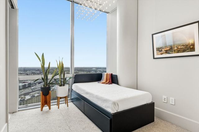 1301 Throckmorton Street 2705, Fort Worth, TX 76102