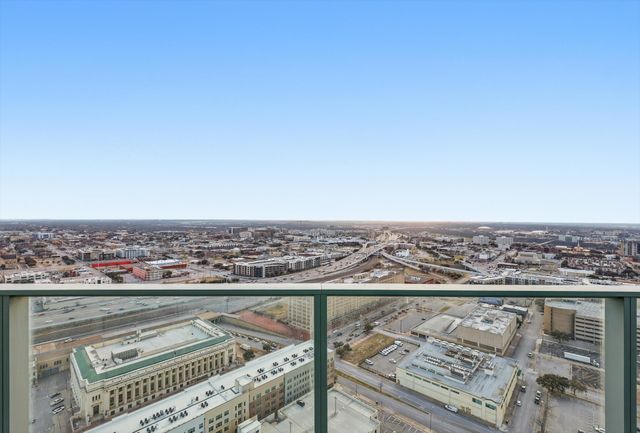 1301 Throckmorton Street 2705, Fort Worth, TX 76102