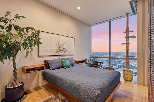 1301 Throckmorton Street 2705, Fort Worth, TX 76102