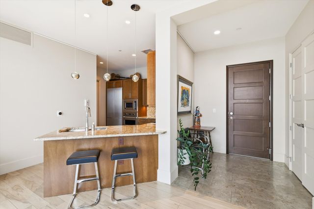 1301 Throckmorton Street 2705, Fort Worth, TX 76102