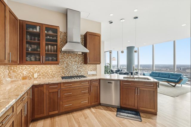 1301 Throckmorton Street 2705, Fort Worth, TX 76102