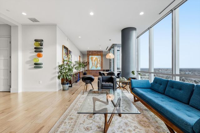 1301 Throckmorton Street 2705, Fort Worth, TX 76102