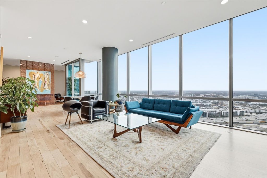 1301 Throckmorton Street 2705, Fort Worth, TX 76102