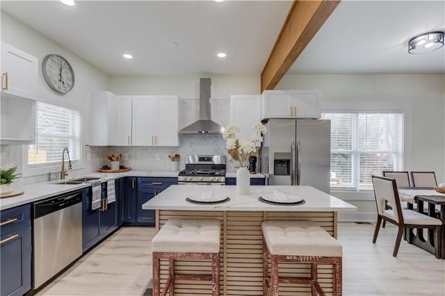 1902 Memorial SE Drive, Atlanta, GA 30317