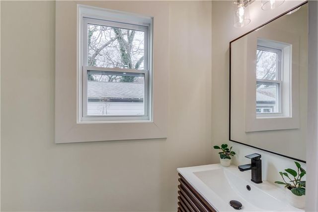 1902 Memorial SE Drive, Atlanta, GA 30317