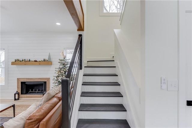 1902 Memorial SE Drive, Atlanta, GA 30317