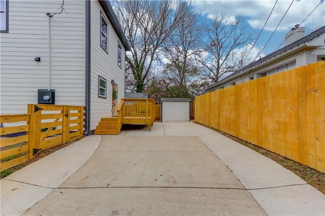 1902 Memorial SE Drive, Atlanta, GA 30317