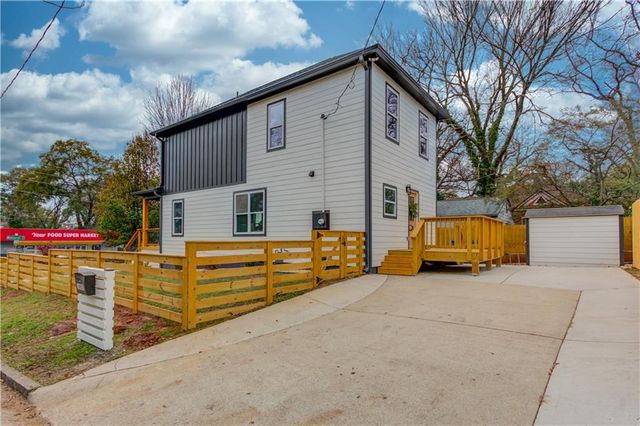 1902 Memorial SE Drive, Atlanta, GA 30317