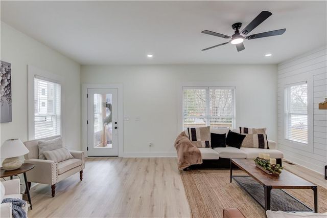 1902 Memorial SE Drive, Atlanta, GA 30317