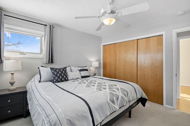 7649 46th Avenue N, New Hope, MN 55428