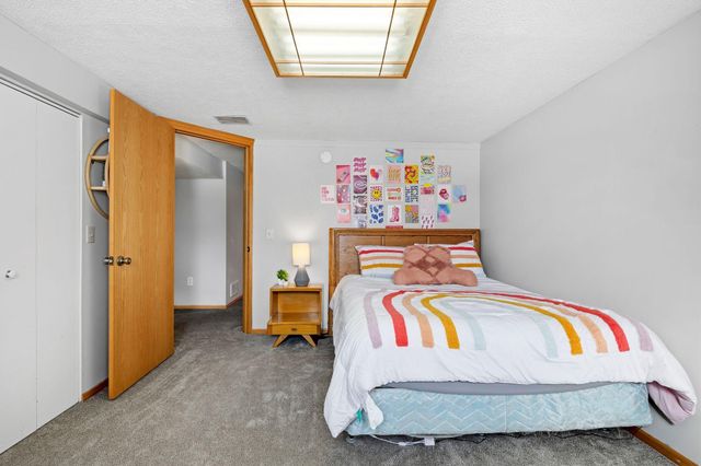 7649 46th Avenue N, New Hope, MN 55428