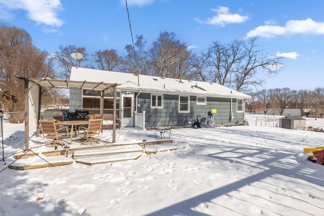 7649 46th Avenue N, New Hope, MN 55428