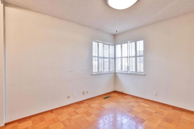 1492 Robsheal Drive, San Jose, CA 95125