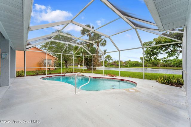 222 Cove Loop Drive, Merritt Island, FL 32953