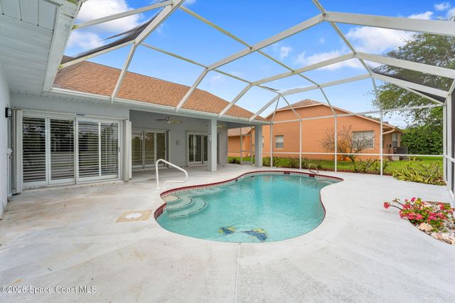222 Cove Loop Drive, Merritt Island, FL 32953
