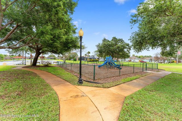 222 Cove Loop Drive, Merritt Island, FL 32953