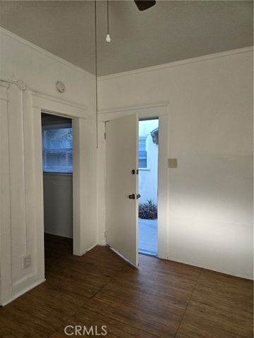 551 W 10th 9, Long Beach, CA 90813