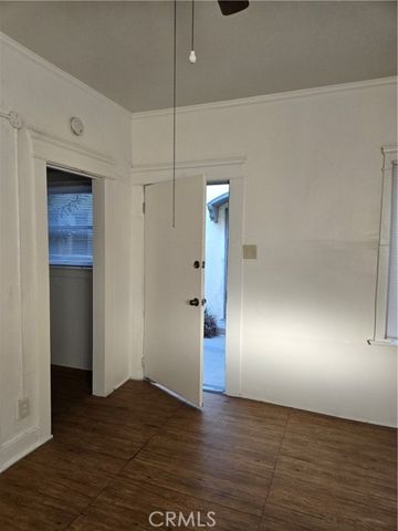 551 W 10th 9, Long Beach, CA 90813