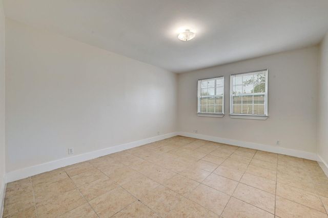 509 Greenway DR, Pflugerville, TX 78660