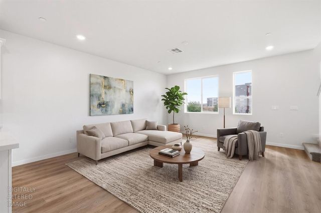 3818 E Commerce Way, Sacramento, CA 95834