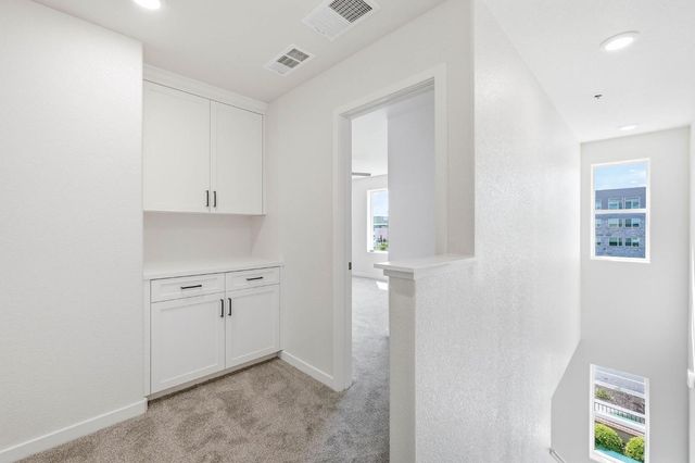 3818 E Commerce Way, Sacramento, CA 95834