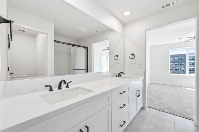 3818 E Commerce Way, Sacramento, CA 95834