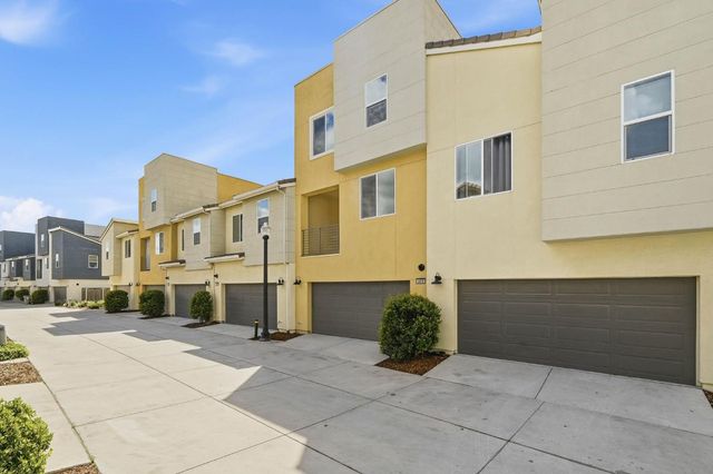 3818 E Commerce Way, Sacramento, CA 95834