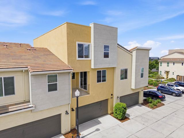 3818 E Commerce Way, Sacramento, CA 95834