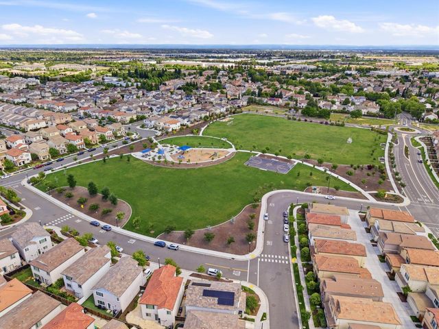 3818 E Commerce Way, Sacramento, CA 95834