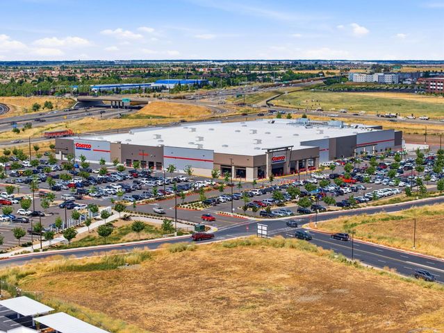 3818 E Commerce Way, Sacramento, CA 95834