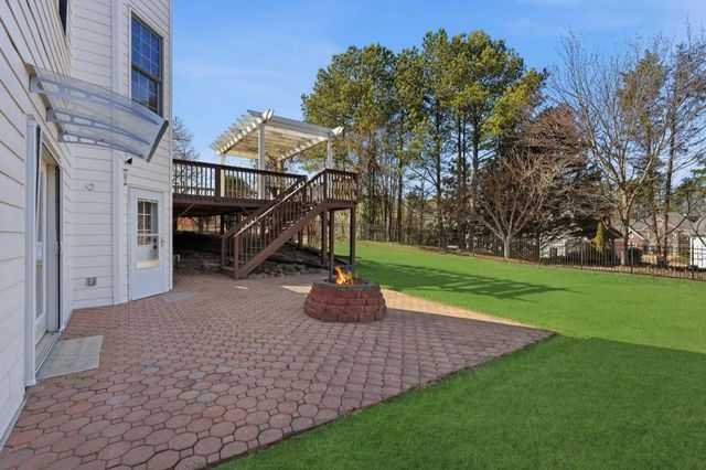 6390 Whitestone Place, Johns Creek, GA 30097