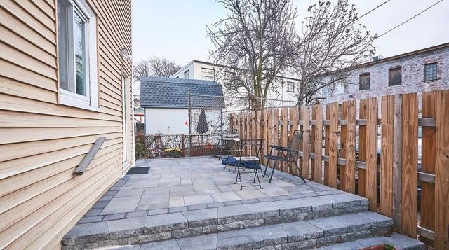 4 Olive Square 4, Somerville, MA 02143