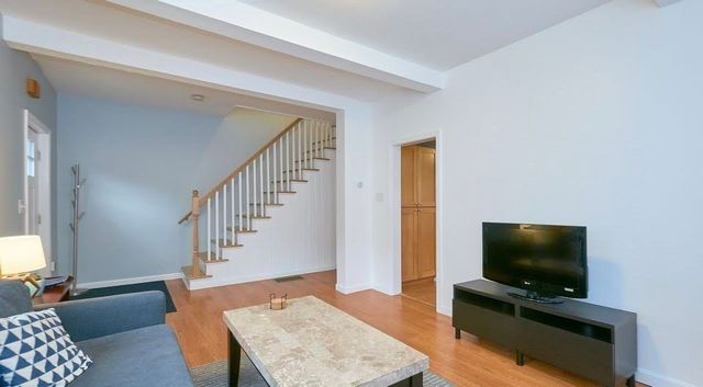4 Olive Square 4, Somerville, MA 02143