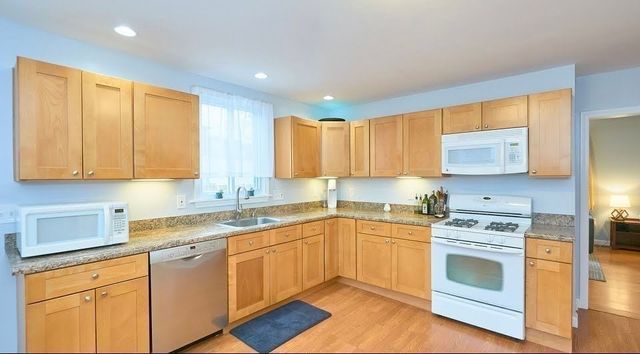 4 Olive Square 4, Somerville, MA 02143