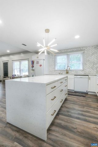 3331 S CONSTITUTION RTE, Dillwyn, VA 23936