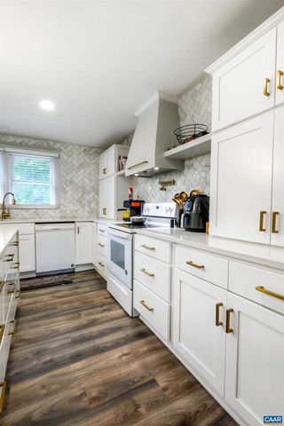 3331 S CONSTITUTION RTE, Dillwyn, VA 23936