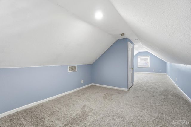 1015 Woodbriar Lane, Cincinnati, OH 45238