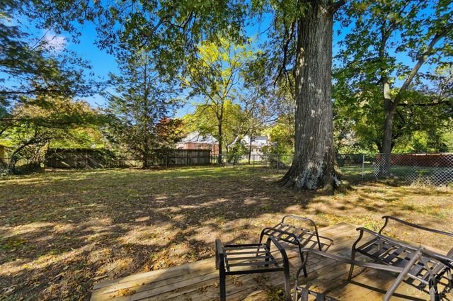 1015 Woodbriar Lane, Cincinnati, OH 45238