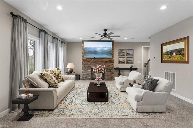 109 N Cove RD, Williamsburg, VA 23188