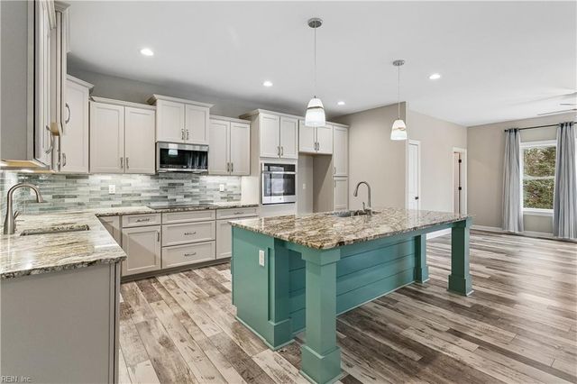 109 N Cove RD, Williamsburg, VA 23188