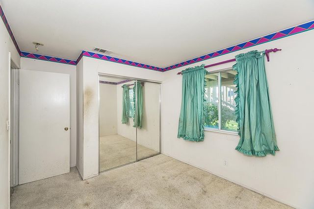 1322 Carson Avenue, Clovis, CA 93611